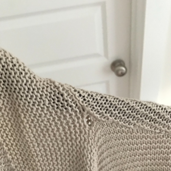Banana Republic Linen Sweater - Picture 4 of 4